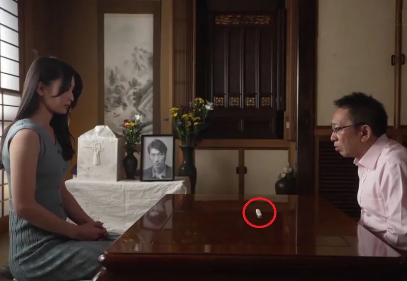 Một ngày sau tang lễ ông chồng, người tình của con trai đã bị bố gã chồng ép quan hệ không bao đến mang thai