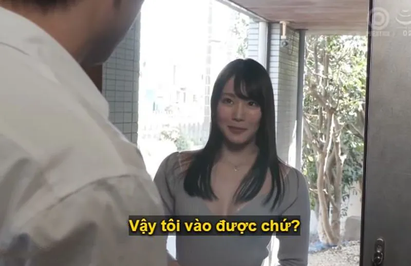 Người đàn ông giàu có bị cô em xinh đẹp hàng xóm đã lập gia đình mới dọn về ve vãn đòi quan hệ.